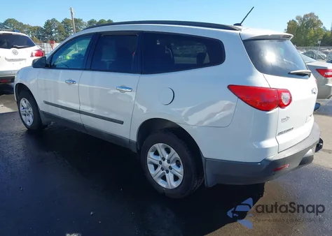 2010 Chevrolet Traverse Ls z USA, uszkodzony, nr VIN 1GNLREED2AS106409